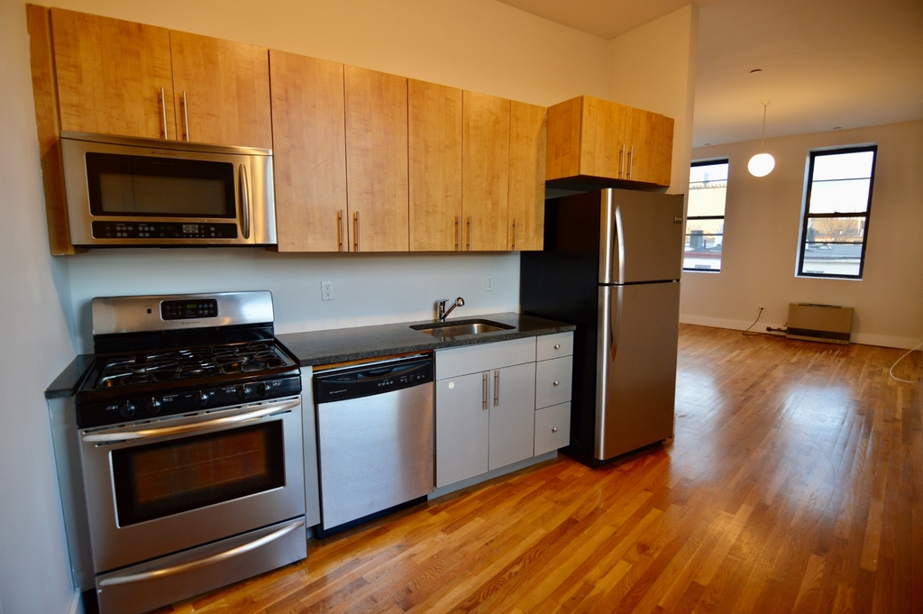 101 Jefferson Avenue - Photo 1