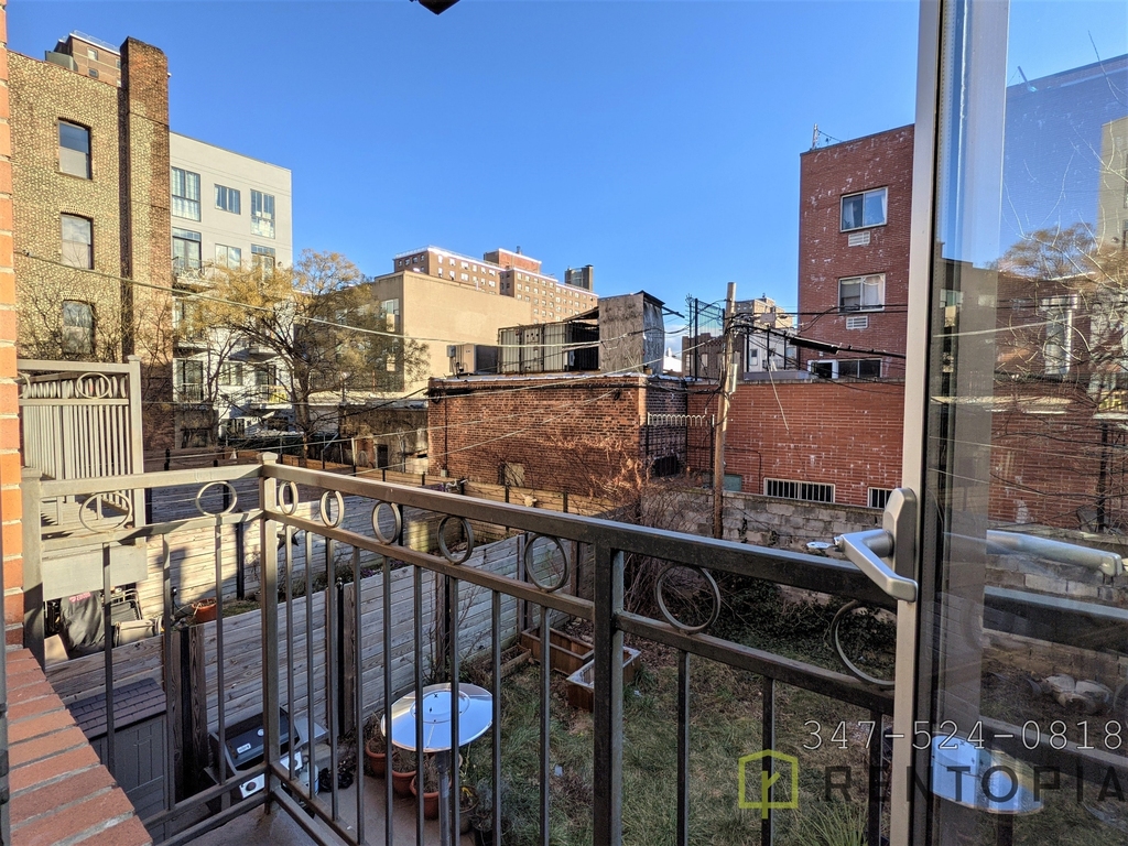 114 Seigel Street - Photo 3