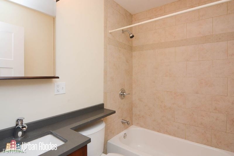 555 W Arlington Pl 402 - Photo 17