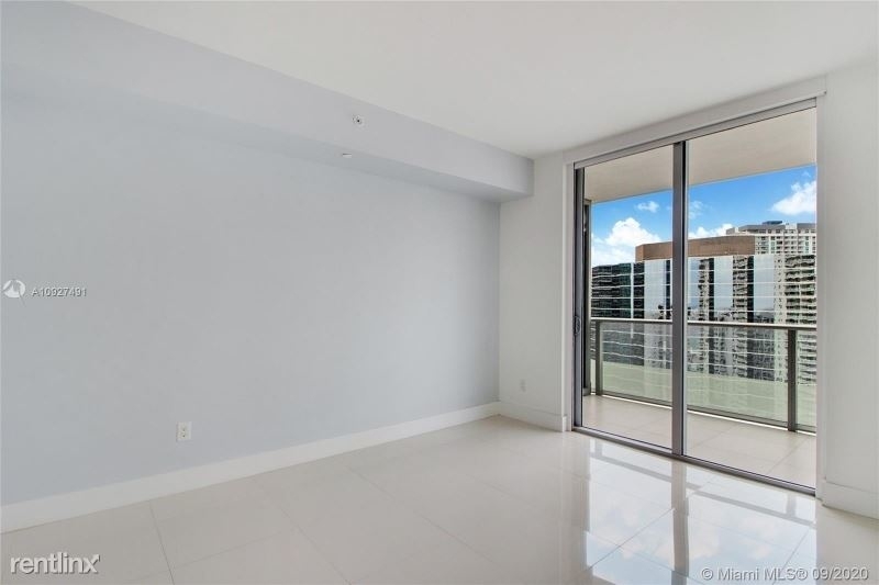 1300 Brickell Bay Dr - Photo 8