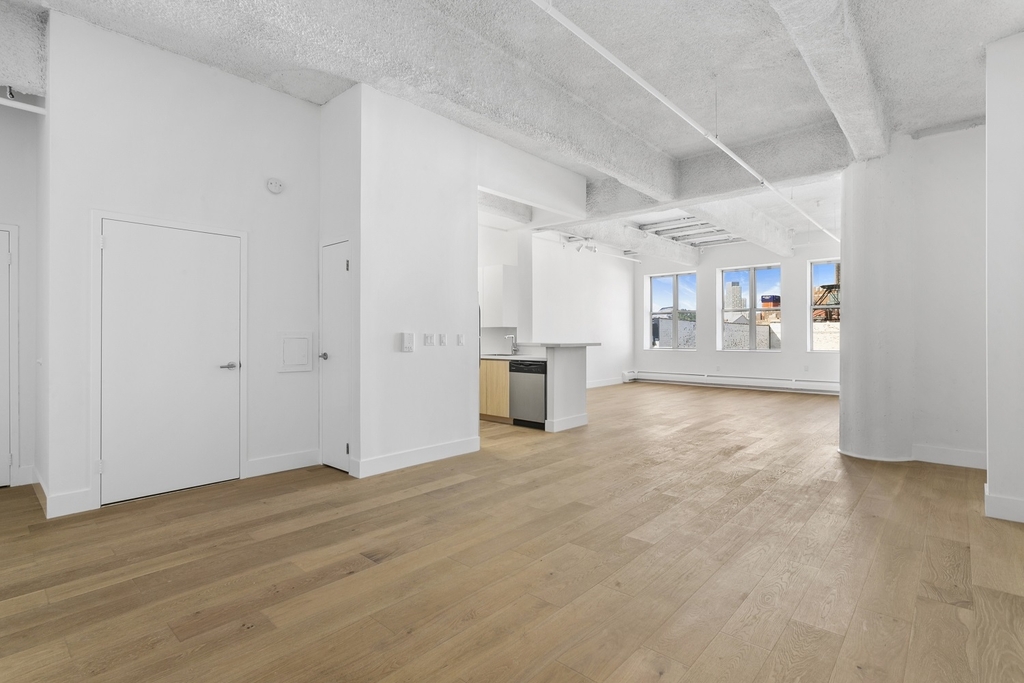 275 Park Avenue - Photo 0