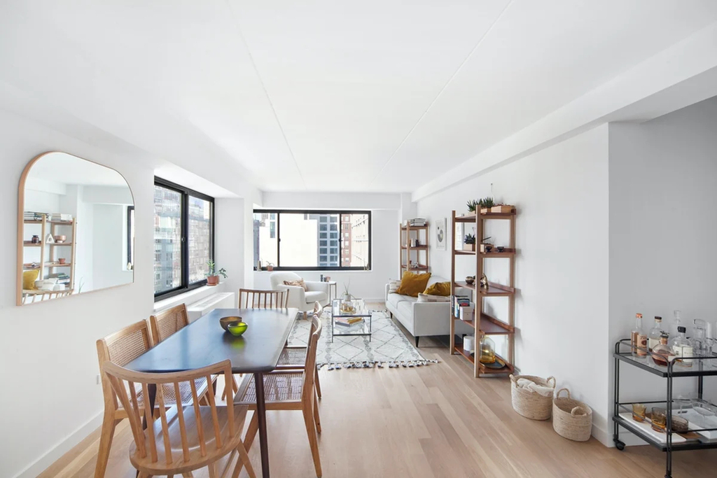 200 East 87th Street - Photo 1