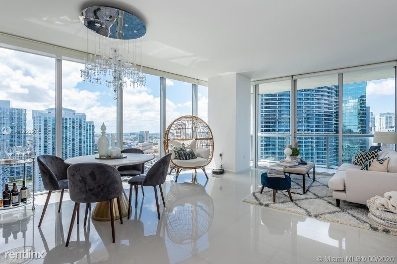 475 Brickell Ave - Photo 4