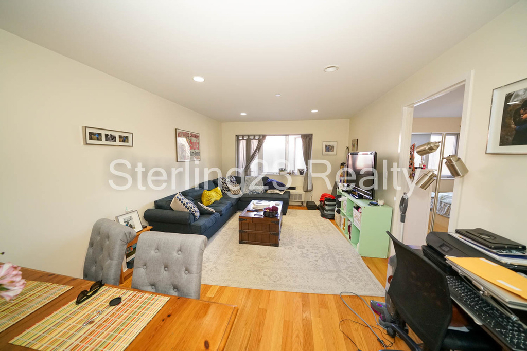 23-15 Astoria Boulevard - Photo 8