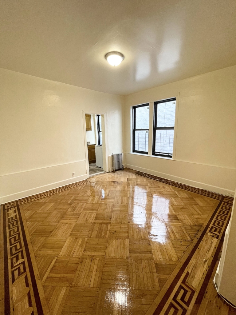 636 East 21st Street - Photo 3