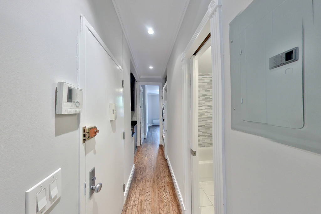 444 West 52nd Street ZIP 10019 - Photo 4