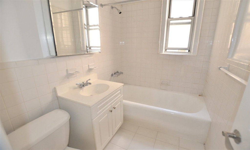 117 West 13th Street - Photo 8