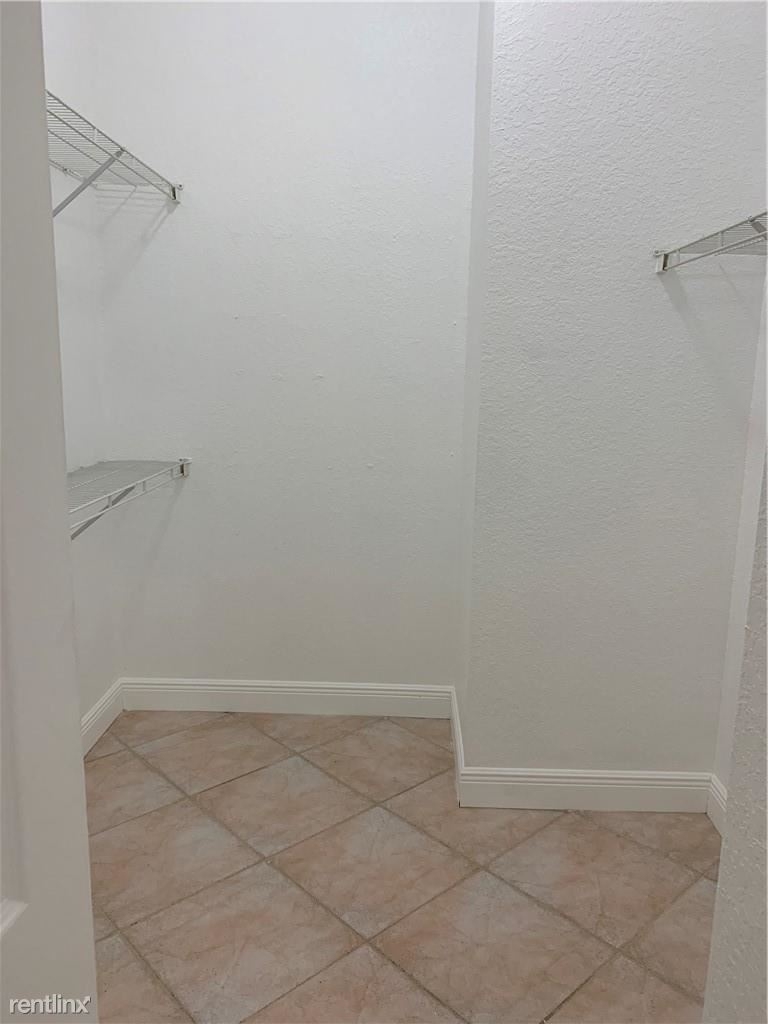 375 Sw 122nd Ave # 1706 - Photo 7