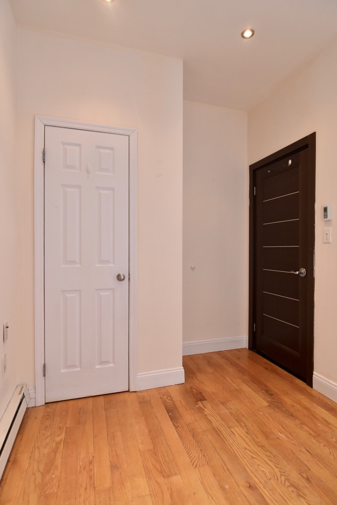 931 Amsterdam Avenue - Photo 3