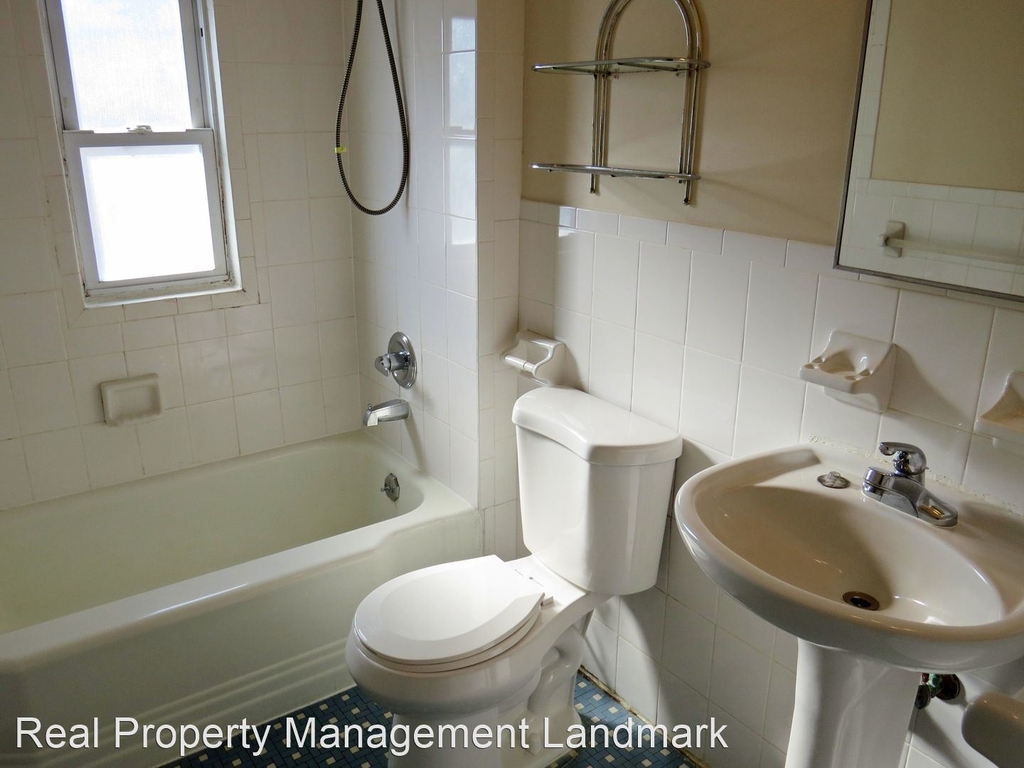 227 Kensington Road South - Photo 3