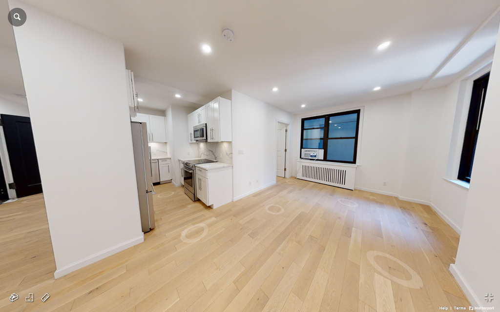 160 East 48th Street - Photo 1