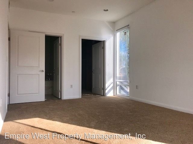 4821 Bakman Avenue #301 - Photo 23