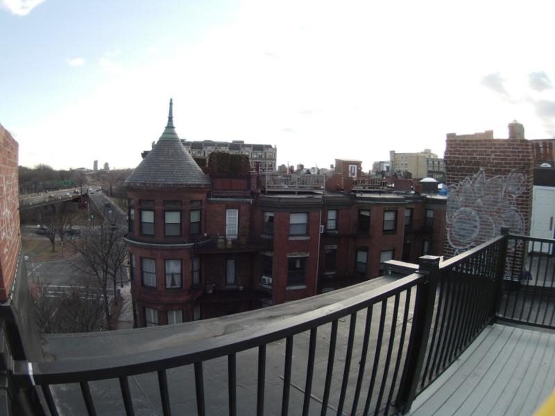 586 Beacon St. - Photo 17