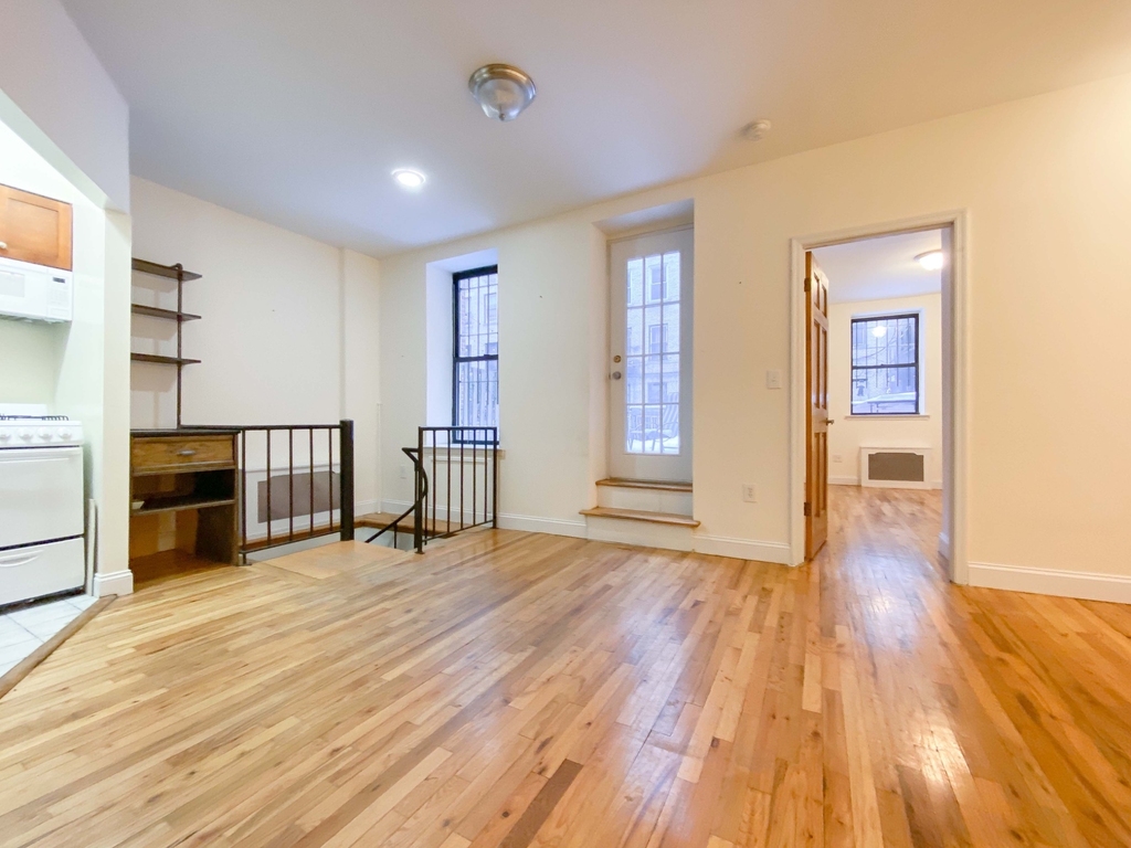 162 West 80th Street - Photo 3