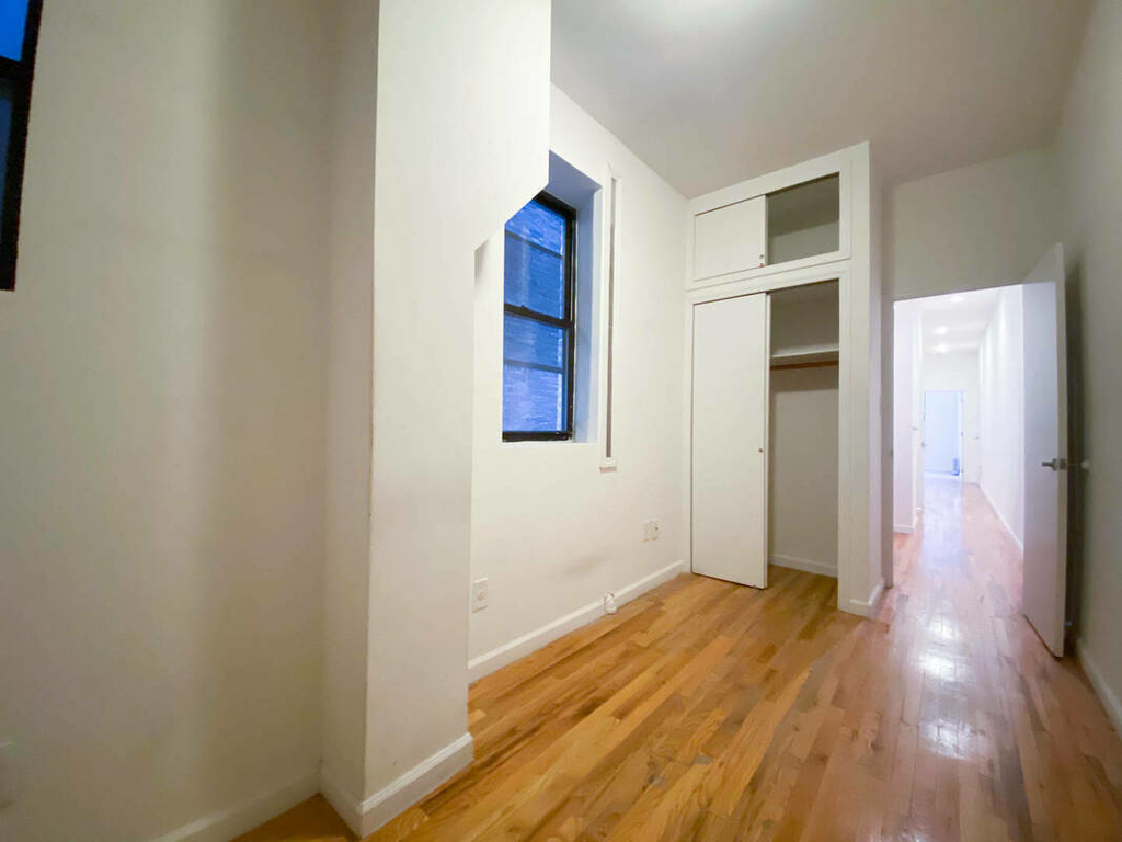 222 East 85th Street - Photo 4