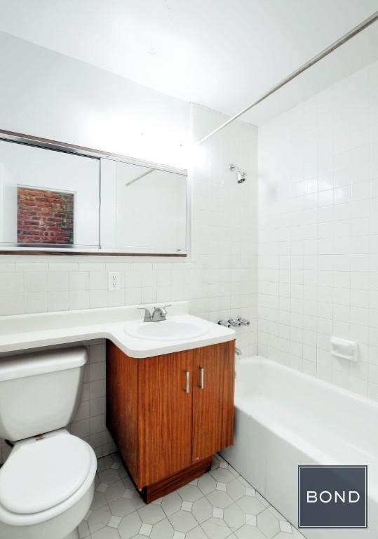 310 West 80th - Photo 5