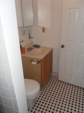 825 Beacon St - Photo 3