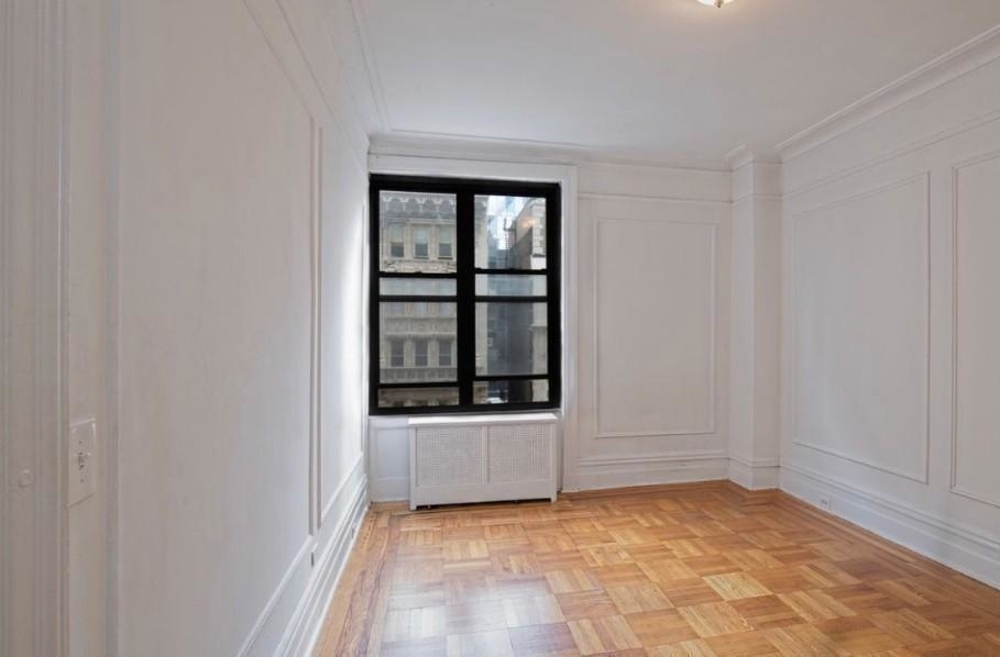 200 W 58th St - Photo 1