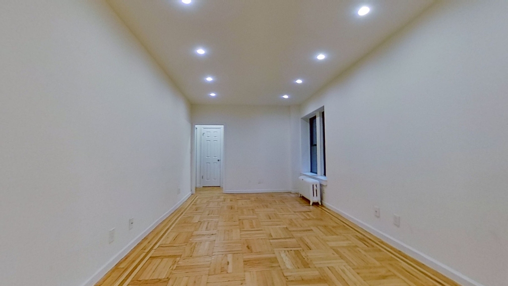 332 East 84th Street - Photo 3