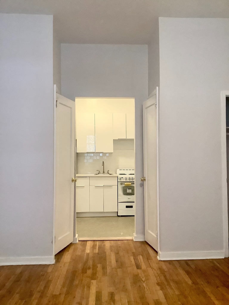 403 West 44th Street - Photo 0