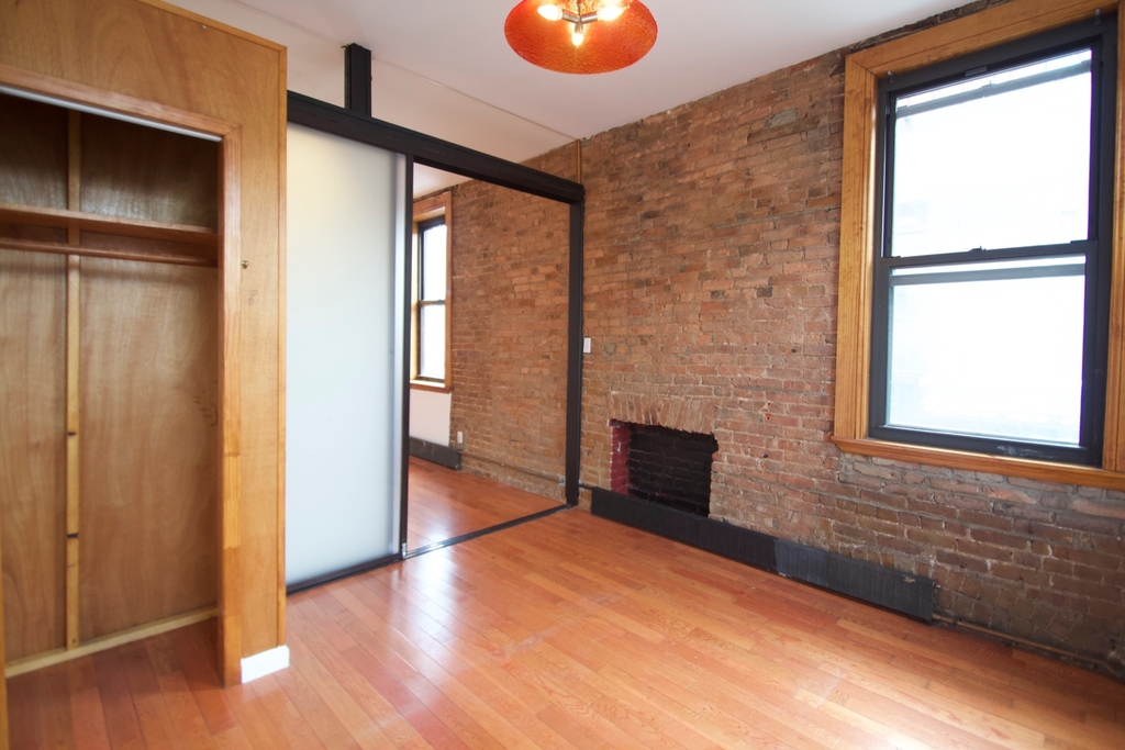 401 East 115th Street - Photo 4