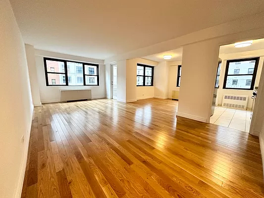 305 East 86th Street - Photo 0