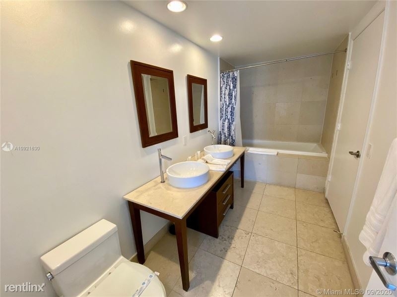 485 Brickell Ave - Photo 14