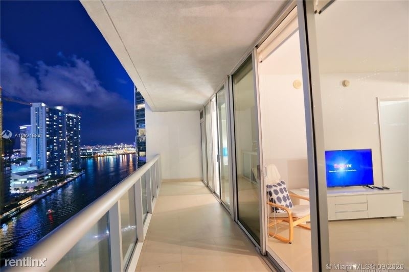 485 Brickell Ave - Photo 9