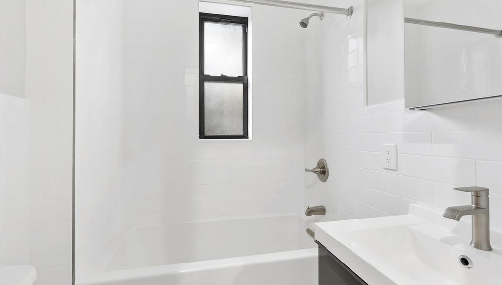 482 Tompkins Avenue #3A - Photo 3