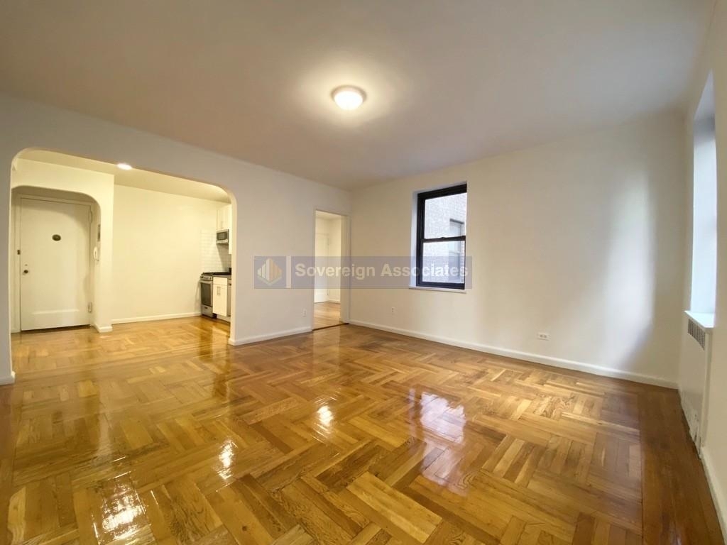 700 Fort Washington Avenue - Photo 1