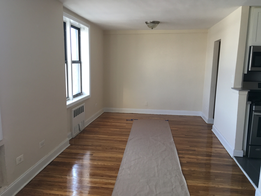 86-35 21 Avenue Bensonhurst - Photo 1