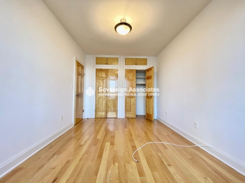 282 Cabrini Boulevard - Photo 2