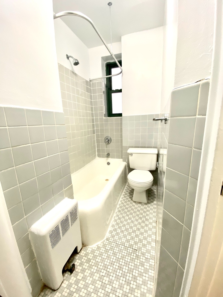 539 East 78th Street - Photo 3