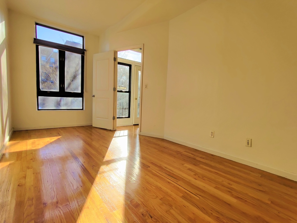 804 Bergen Street - Photo 4