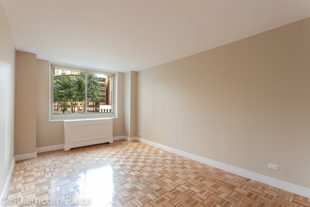 30 West 63rd Street - Photo 3