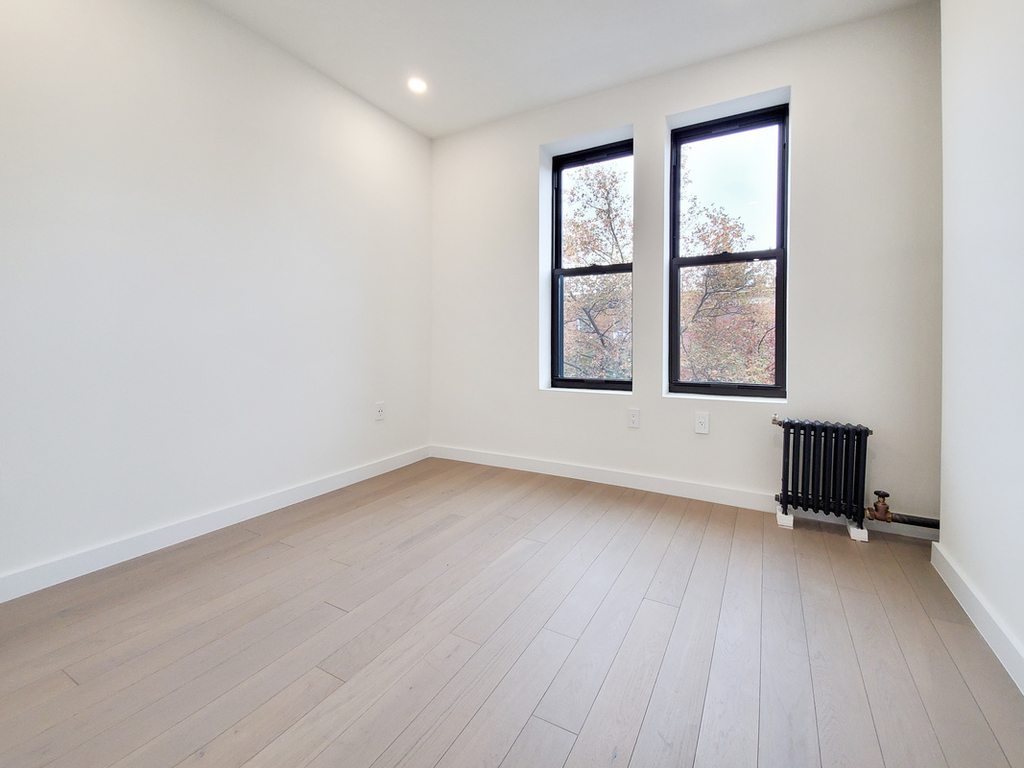 19 Wyckoff Street - Photo 8