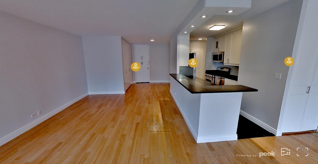 20 West 64th Street - Photo 0