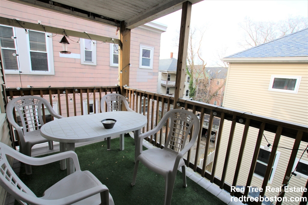 96 Hillside St. - Photo 6