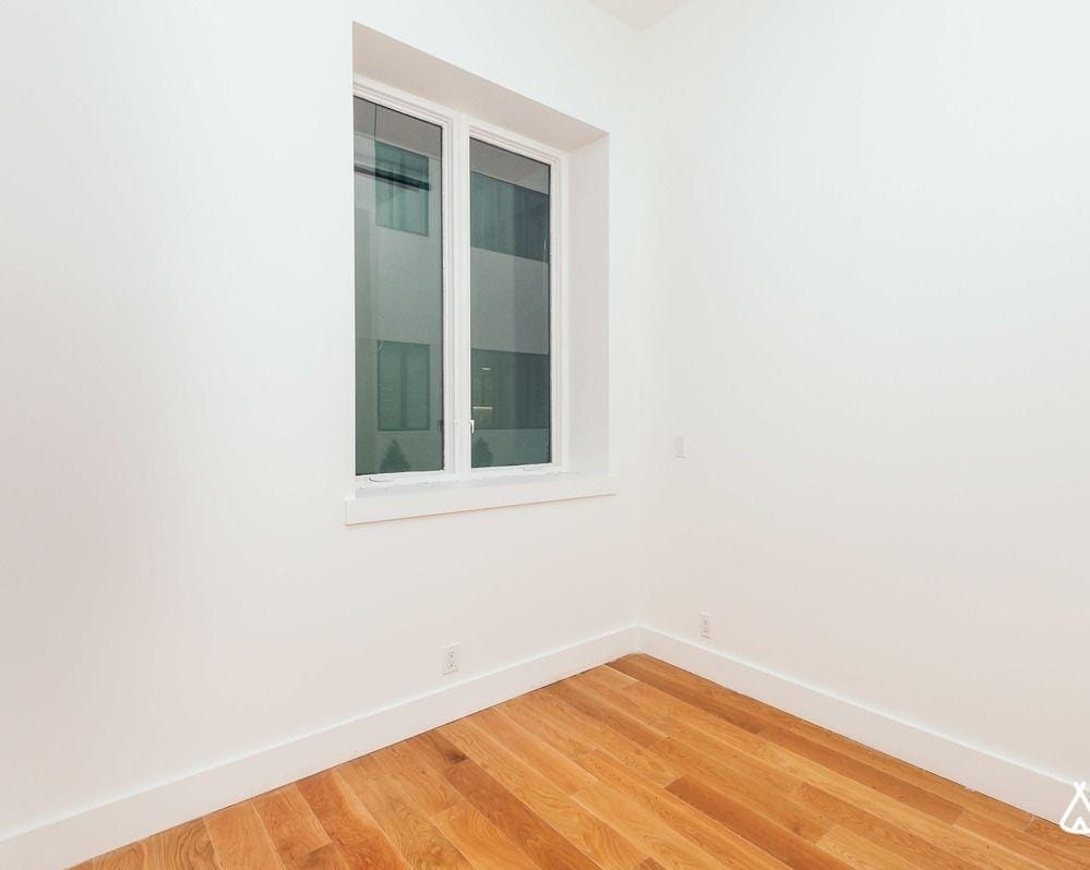 783 Knickerbocker Avenue - Photo 3