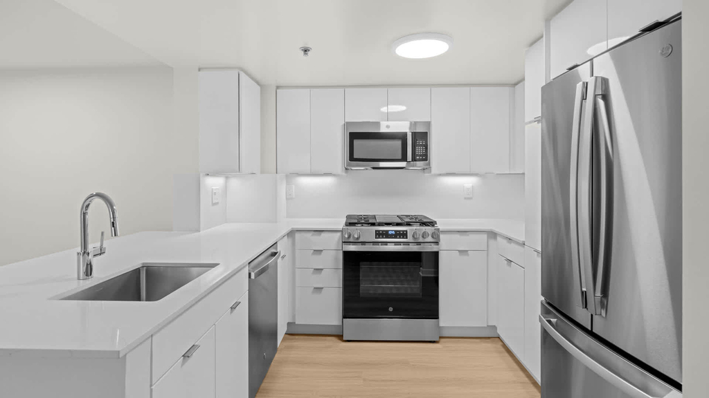 2400 M Street Nw - Photo 28