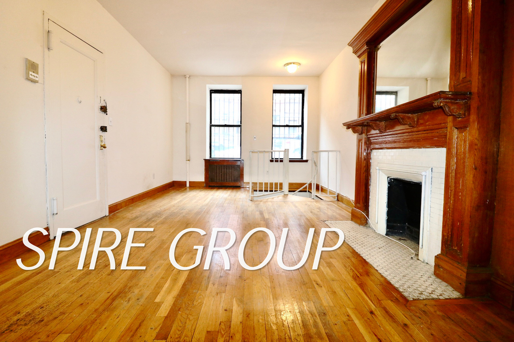 159 West 75th Street - Photo 4