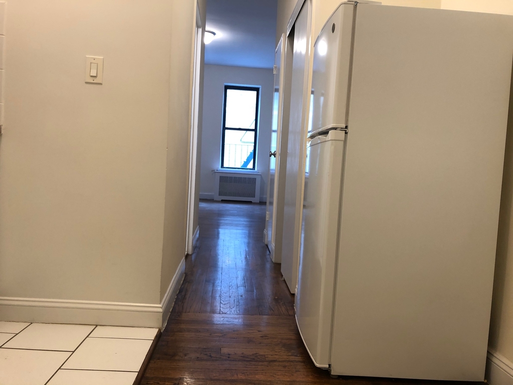 413 East 81st Street - Photo 3