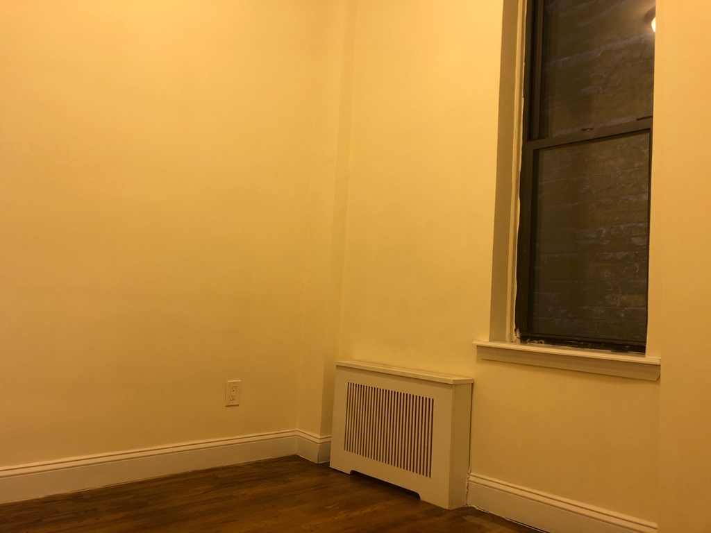 413 East 81st Street - Photo 4