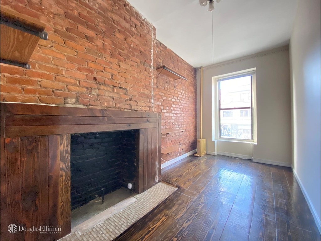 166 First Avenue - Photo 3