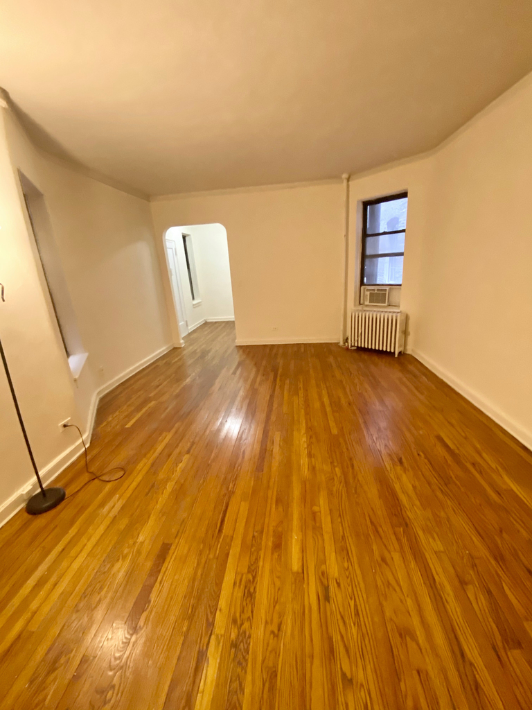 355 East 88th Street - Photo 6