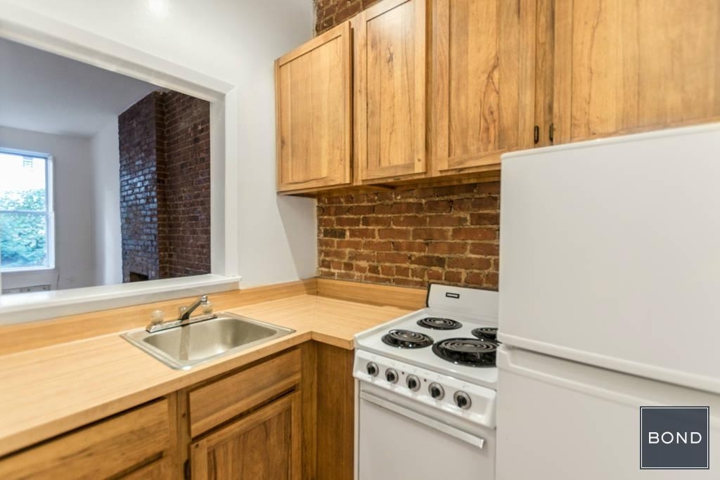 348 East 87 Street - Photo 3