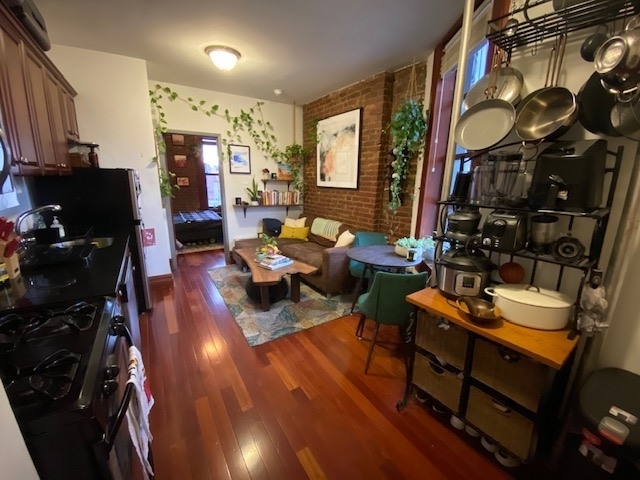 117 Mulberry Street - Photo 4