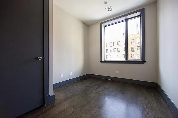 125 Boerum Street - Photo 3