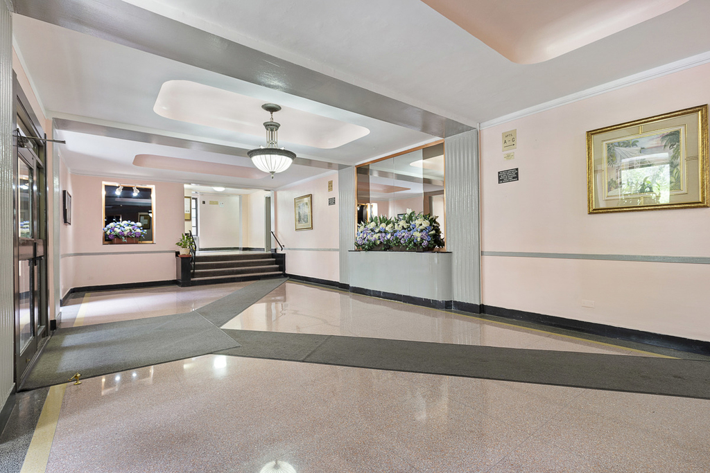 260 Ocean Parkway - Photo 10