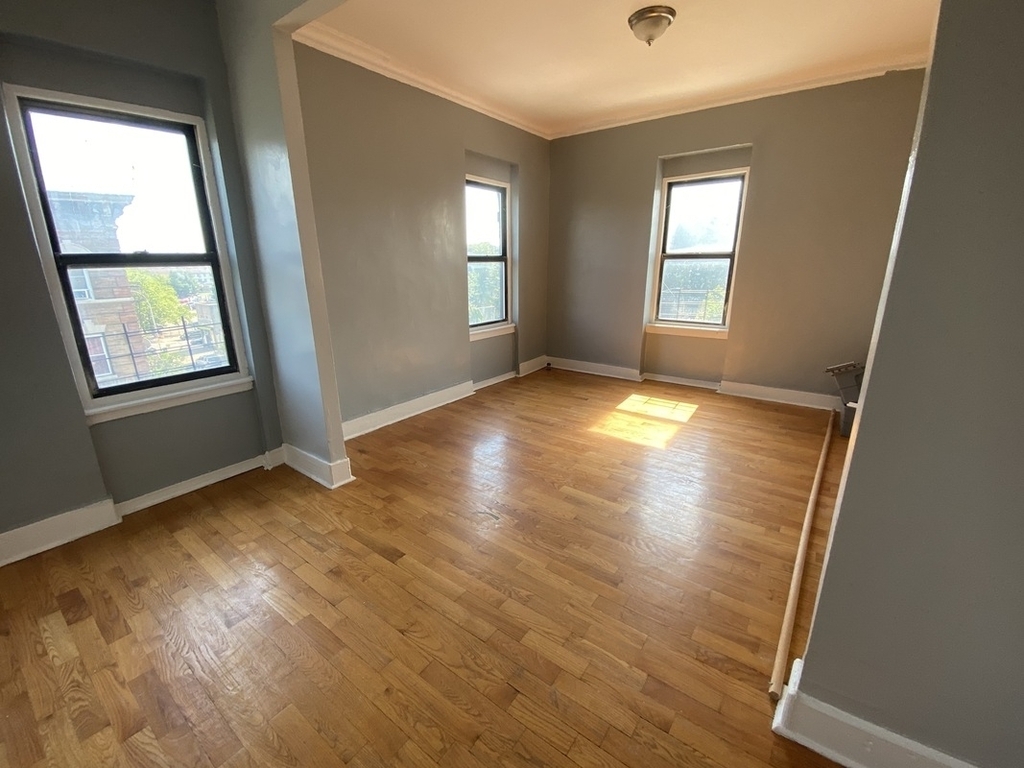 307 Malcolm X Boulevard - Photo 1